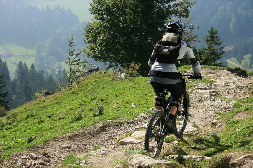 Mountainbiker Auf Dem Hochfelln, BaHotel_Restaurant_Oberwirt_Chiemgau_Mountainbikeayerische Alpen